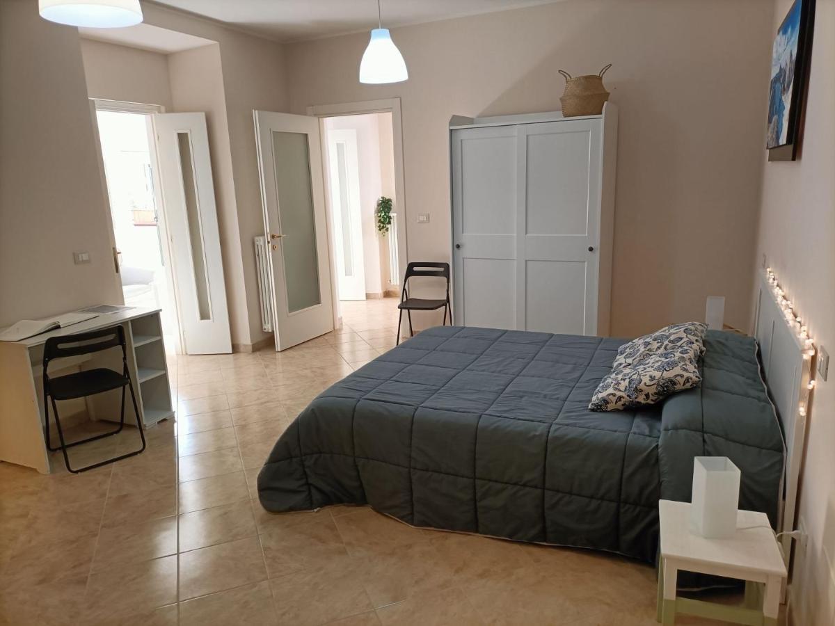 Cozy House Con Corte Privata In Centro Storico Aq LʼAquila المظهر الخارجي الصورة