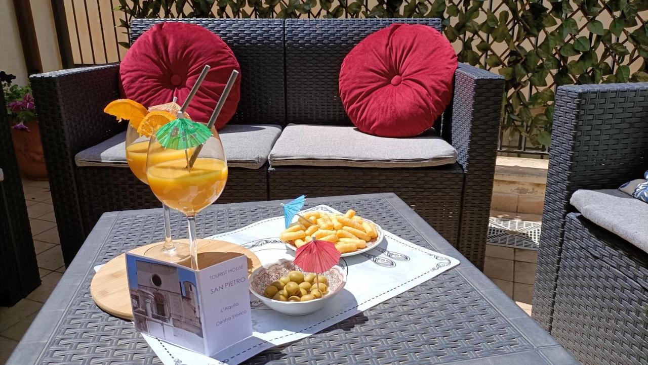 Cozy House Con Corte Privata In Centro Storico Aq LʼAquila المظهر الخارجي الصورة